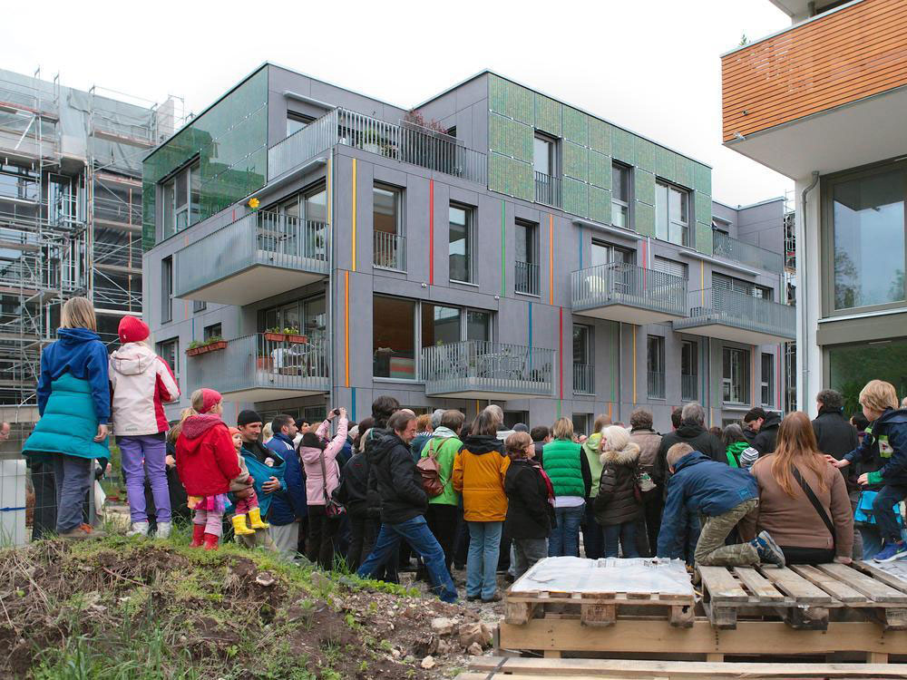 An open day at one of the completed projects in Alte Weberei 