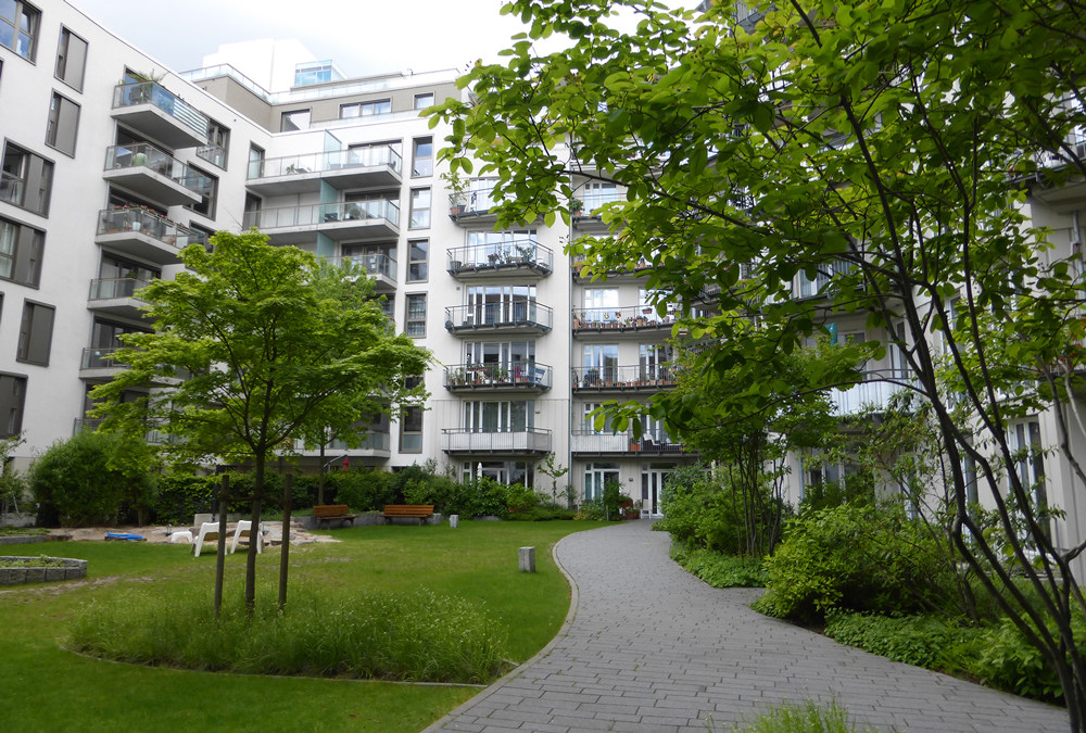 The internal courtyard above the parking garage 
